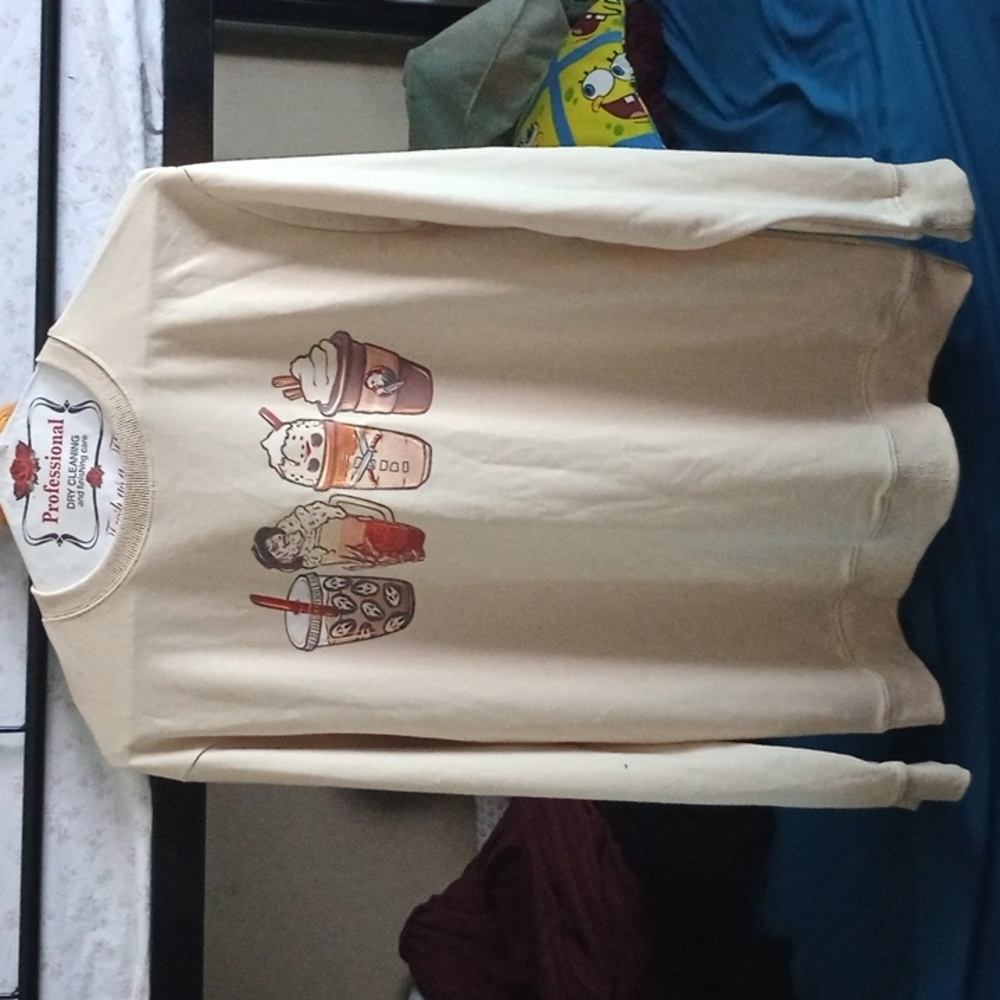 Horror Cream Graphic Sweatshirt with Drink Illustrations